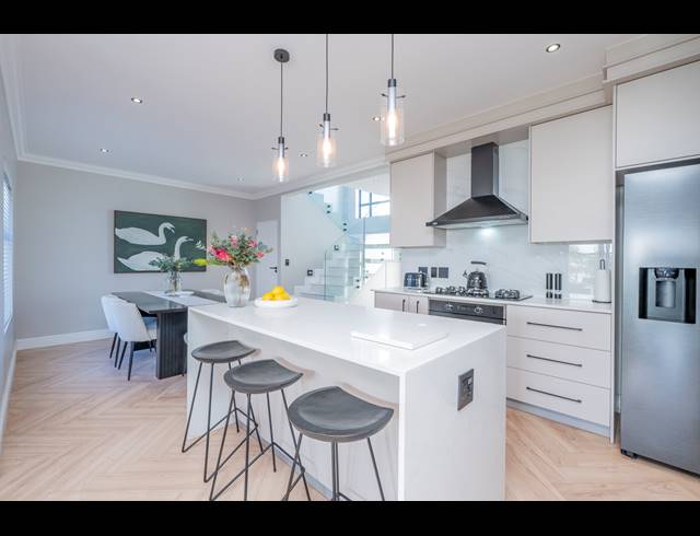 3 BEDROOM HOUSE FOR SALE IN SANDOWN